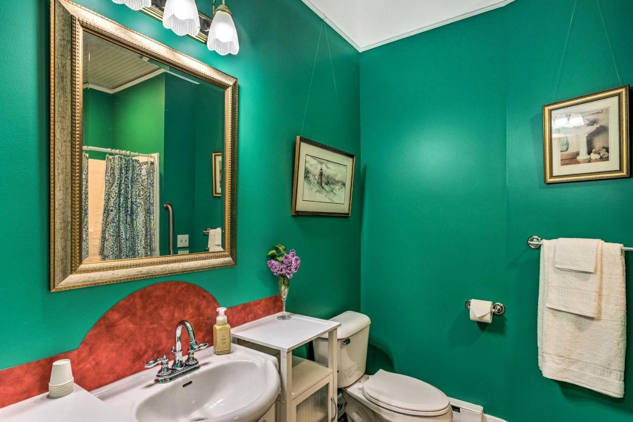 Charming Retreat Near Downtown Frankfort And Beaches Εξωτερικό φωτογραφία
